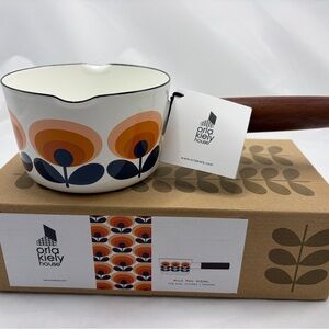 Orla Kiely Retro Orange and Navy Milk Pan